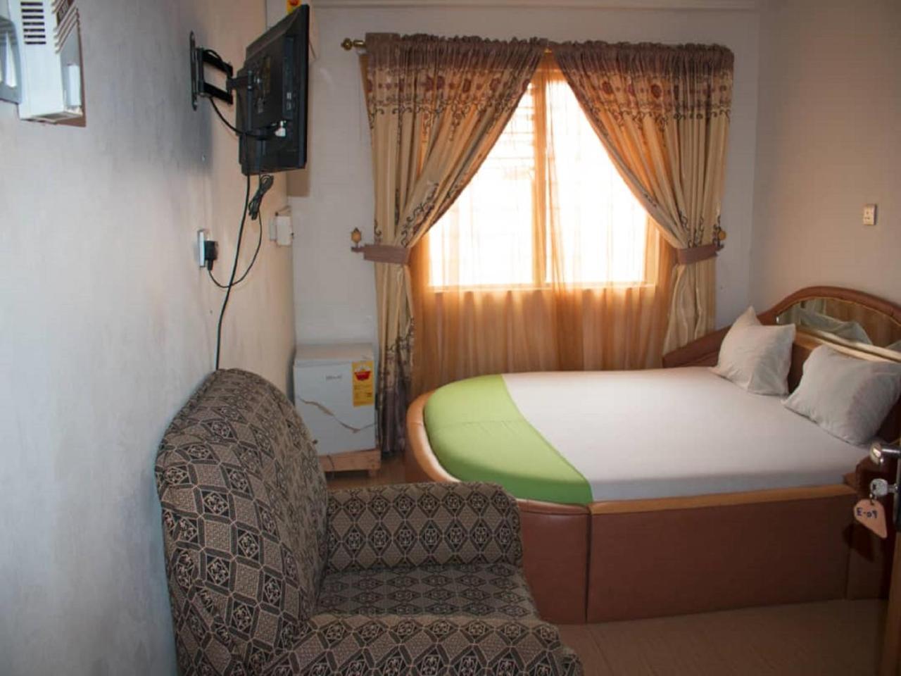 Elizz Guest House Janman Экстерьер фото